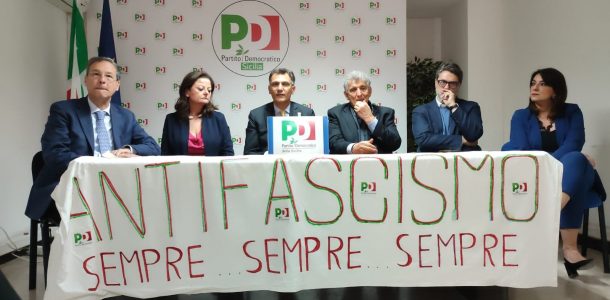 Il Pd, un partito a perdere. Tutti in fuga dalla Schlein