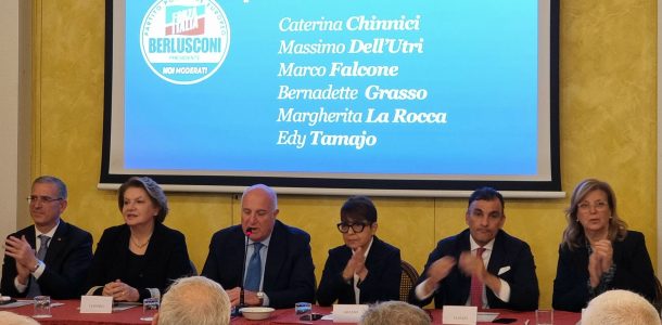 Fratelli coltelli in Forza Italia. “Vogliono prendersi tutto”