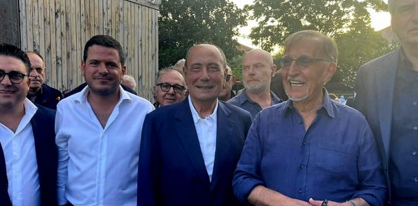 La faccia tosta dei patrioti. A Ragalna oltre gli scandali