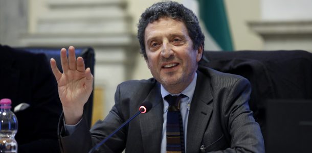 La Biennale secondo Fazzolari: ma è Venezia o Mosca?