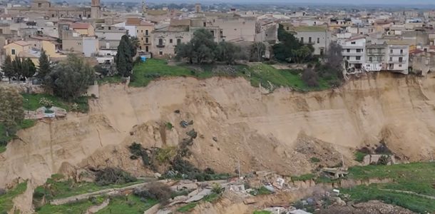 Attenta, Sicilia. La rassegnazione finirà per travolgerci