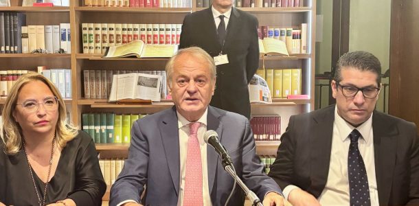 Dalle istituzioni ai clan: la politica del ‘favore’ travolge tutti